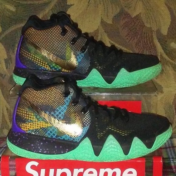 Nike Other - Nike Kyrie 4 Mamba Mentality